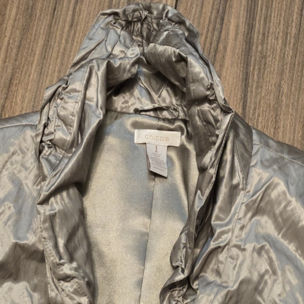 Chicos Metallic Button Front Blazer Ruffle Collar Jacket Size 1 Small - Picture 7 of 11